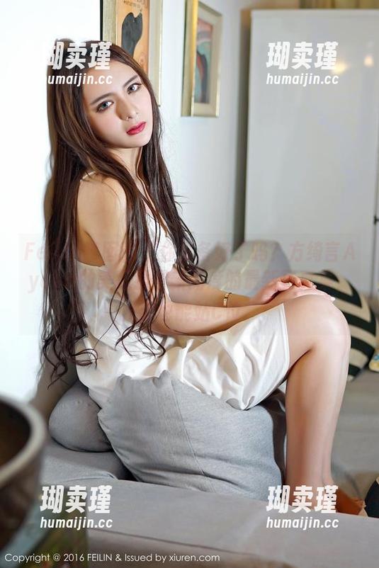 Feilin嗲囡囡-方绮言Ayaka Feilin嗲囡囡 - 你准备好了吗?方绮言Ayaka的美足猛增新高度的最新写真集,光脚也能站C位。