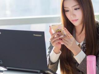 IMiss爱蜜社 – 在杨晨晨sugar的美图里，皮衣和她有种说不出的默契。