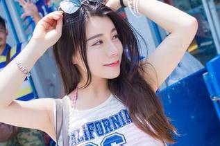 IMiss爱蜜社 – 私房泳衣，无意间被萌白酱捕获的水花和视线流连
