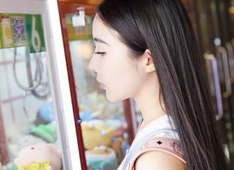 MiiTao蜜桃社 – 看这里！伊素妍的高清资源，御姐范儿十足的样子让人有点心虚。