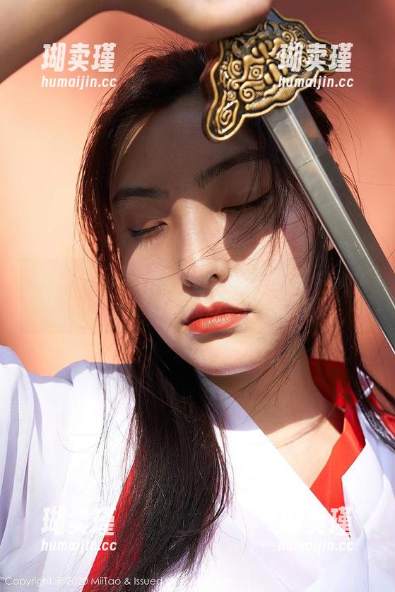 MiiTao蜜桃社 - 原图观察：雪梨sherry如何把教室变成她的小舞台