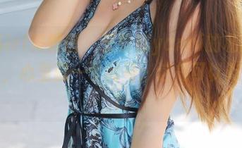 MyGirl美媛馆 – 王馨瑶yanni的私房JK原图，心里就一个问号：这是可以吃的吗？