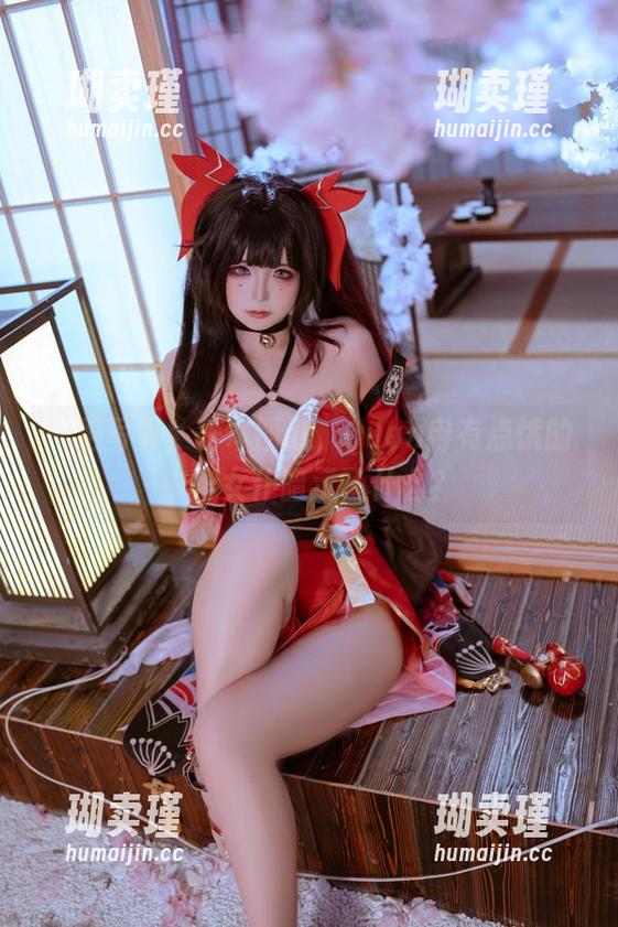 一组写真，一本图册，Quan冉有点饿的中华女仆暗示了什么？