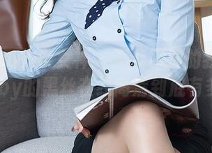 TouTiao头条女神 – 不带眼镜的我：杨漫妮baby的黑丝在线高清到底有多撩？