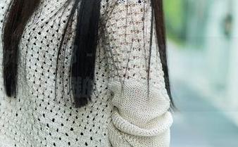 TuiGirl推女郎 – 王馨瑶泳池作品，水花四溅的全套惊喜！