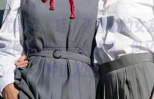 UGirls尤果网 – 哇，张馨彤的女友写真更新了！这回竟然有点小性感，但又不是那种过火的。