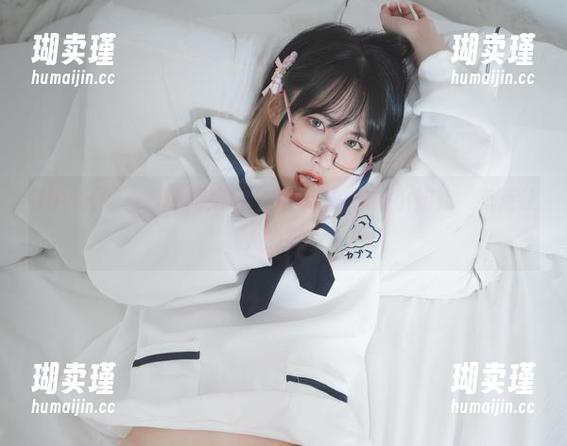 Uhye(이유혜)的御姐风，美图里的傲娇小姐姐，有点让人心醉。