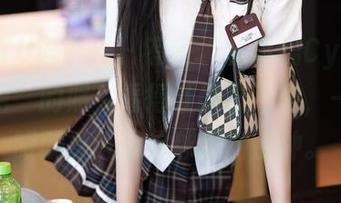 XIAOYU语画界 – 有些“杨紫嫣Cynthia连衣裙”的照片看得让我忍不住，一个眨眼就掉进萌星球里的那种。