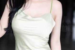 XIAOYU语画界 – 原图里的玥儿玥er学姐，这身材究竟是怎么炼成的啊？