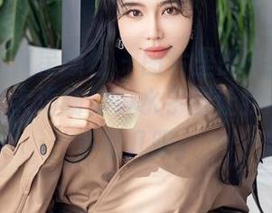 XINGYAN星颜社 – 图片里的心妍小公主：就像被大海吻过，水手服让我忍不住想多看几眼。
