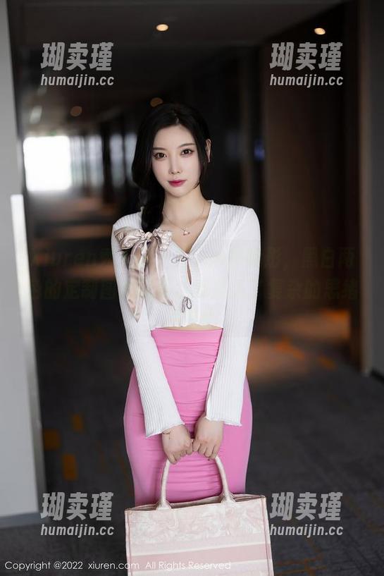 Xiuren秀人网 - Elise谭晓彤，黑白两色的定制图片偏偏让我陷入了复杂的思绪###