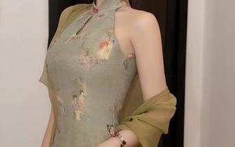 Xiuren秀人网 – 噢，lingyu69在展示她的皮衣，图包也太有意思了吧！