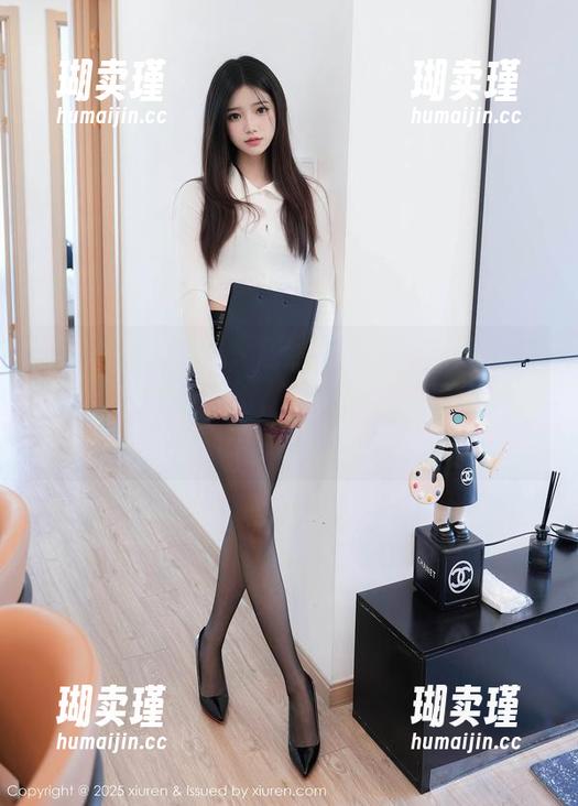 Xiuren秀人网 - 居然犯规！周思乔Betty女王的图集更新，毫无悬念地俘获无数眼球！