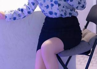 Xiuren秀人网 – 唐翩翩到底用了什么洗发水？私房双马尾图包让我这小心脏怦怦乱跳！