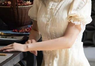 Xiuren秀人网 – 看小小白思宜兔女郎写真合集，谁动情了？