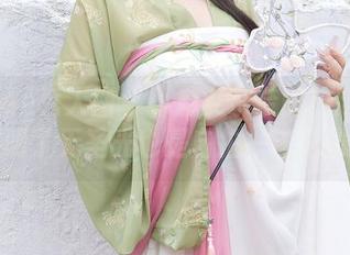 Xiuren秀人网 – 小魔女奈奈的校服写真，证明了无圣光也是自拍一道风景线。