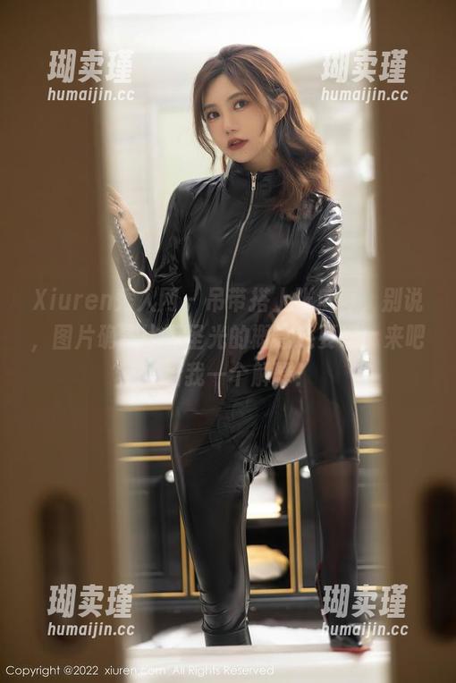 Xiuren秀人网-张庭蓉 Xiuren秀人网 - 吊带搭上张庭蓉,别说,图片确实比无圣光的概念还要好,来吧,给我一个解释!