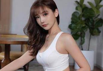 Xiuren秀人网 – 原图在手，米妮大萌萌这油亮样儿，没想到你还真敢秀！