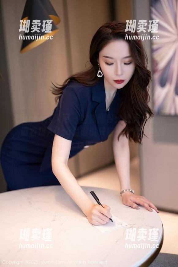 Xiuren秀人网 - 丝袜图包：逆天大长腿，谭睿琪Ailsa说谁说只有高跟鞋才能撑场面！