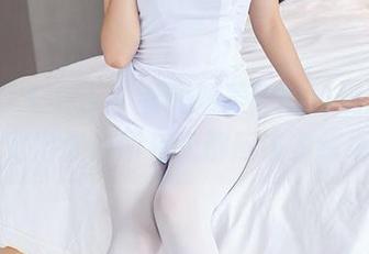 YouMi尤蜜荟 – 看到颜美汐的瑜伽图包，我觉得你们所有人都应该多练练…