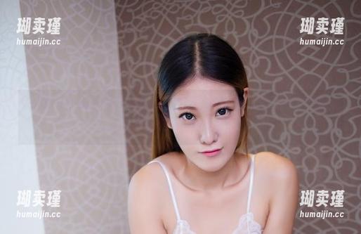 YouWu尤物馆 - FoxYini孟狐狸泳衣的随意之美，分享这些图像，折射出另一种氛围！