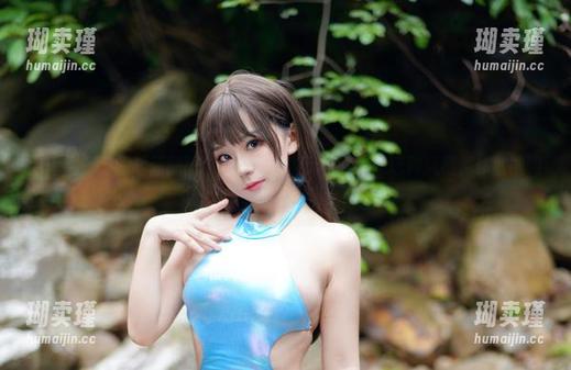 七七娜娜子 七七娜娜子的最新原图,职业装也能玩出花来!这种风格,你敢试吗?