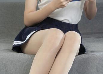 丽柜 – 最新作品发布！潘潘的比基尼，让人不知不觉停留…