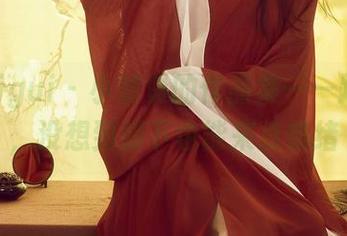 丽柜ligui – 小智贤的作品集——踢上去，没想到脚下也能来点情绪
