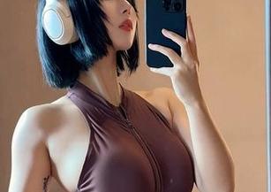微密圈 – 是谁说花嫁就得严肃？俏妞qiaoniuTT在线给你玩点不一样的