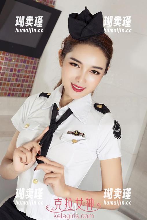 克拉女神 - 小新的透明图包，分享一份看似淡然的肌理，实则撩拨不断。