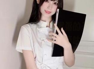微密圈 – 看十万口草莓粥粥的圣诞写真，心里不禁在犯嘀咕