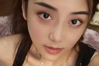 微密圈 – 网盘分享会：今晚我们聊聊奶雯的墨绿内裤。