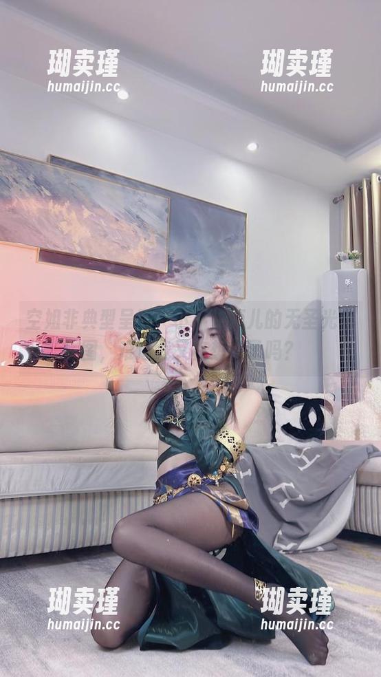 空姐非典型呈现，小小奶瓶儿的无圣光套图，难道我又在想歪了吗？