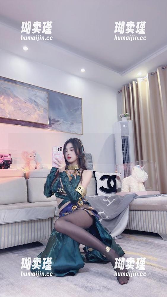 图包进击！小小奶瓶儿演绎双马尾制服师生翻车现场！