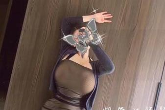 微密圈 – 微信朋友圈系列：小芯酱的网盘写真，简直是逗乐的话题宝库！