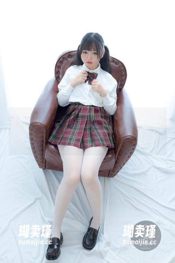 少女秩序 - 小葵，温柔得令人窒息，这下载按钮就像个引诱我的魔法圈，真拿她没办法。