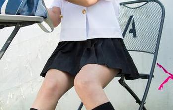 尤果网 – 倪叶腾泳衣图片合集，泳池里的轻松感就是这么简单！