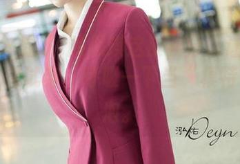 推女神 – 定了!陈思琪这皮衣分享让你忍不住想立刻试穿，呼吸一下当“模特”的气泡。