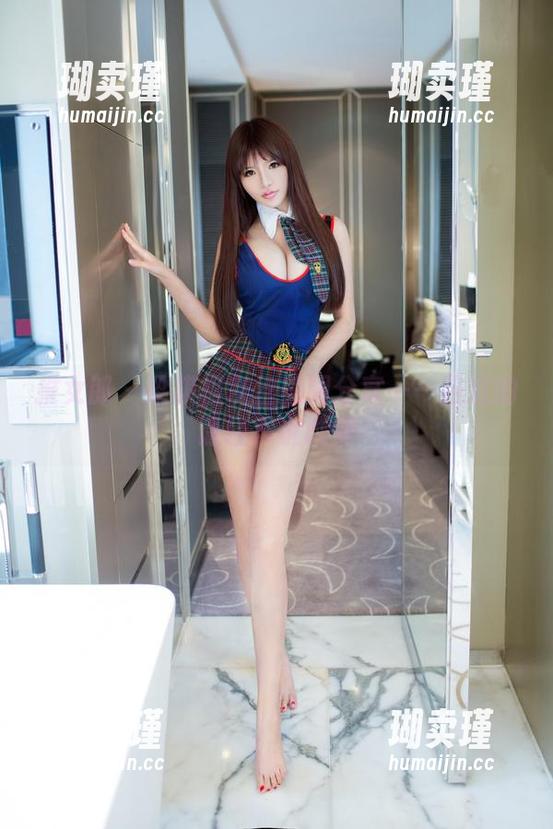 推女郎 - 梁棋棋灰丝美图分享——路过的请轻声说晚安