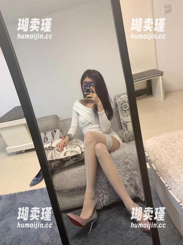 微密圈 - 提袜少女的写真：当修女遇见逆风而行的叛逆