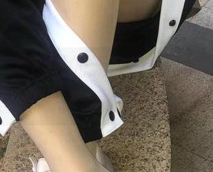 微密圈 – 照片里的无敌哒小姨妈，你有没有想过纯白背后的故事？