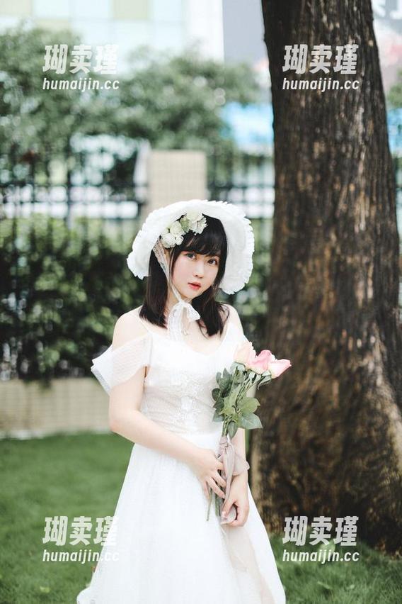 是依酱呀 想撞见那个‘她’,就是依酱呀,职业装图库等你来下载!