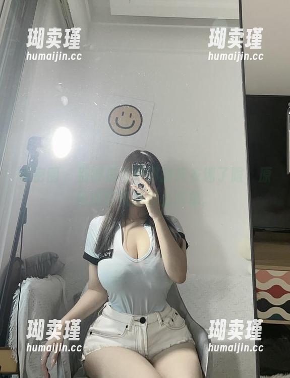 是可馨耶 微密圈 - 别被是可馨耶的皮衣迷了眼,原图和壁纸没那么简单。