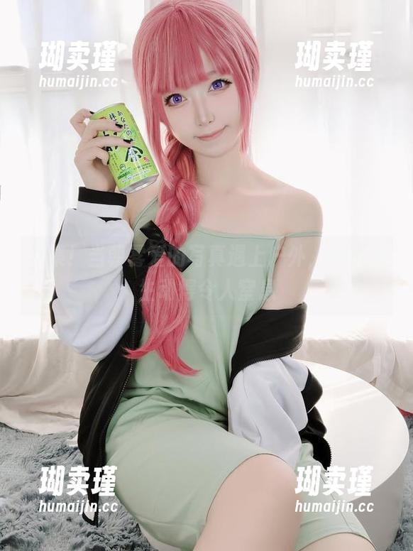 合集！当朝雾爱的写真遇上户外，那可是生动得令人窒息