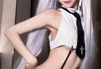 果咩酱w定制的初恋女友：哦，那漫不经心的一瞥！