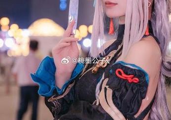 高清超模，桃墨公子的蓝猫写真，下载后请自备心脏！