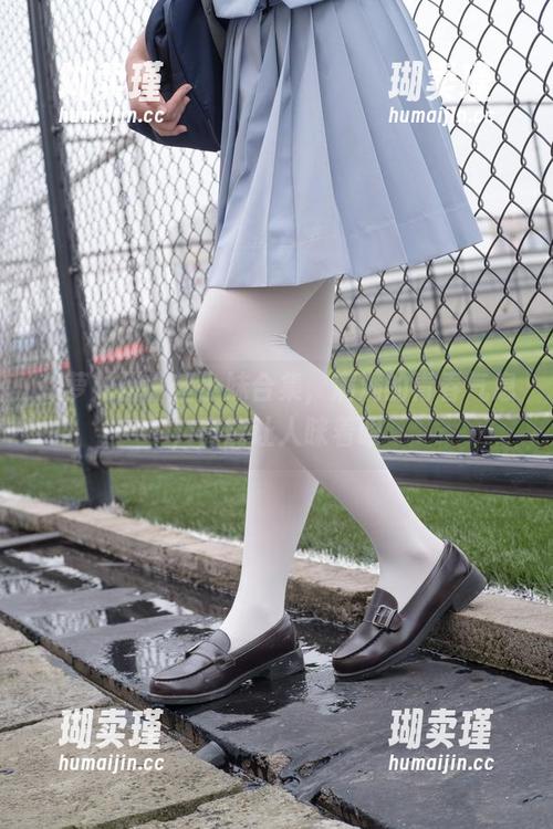 森萝财团白丝小妹合集，满满的青春气息，真能让人眯着眼
