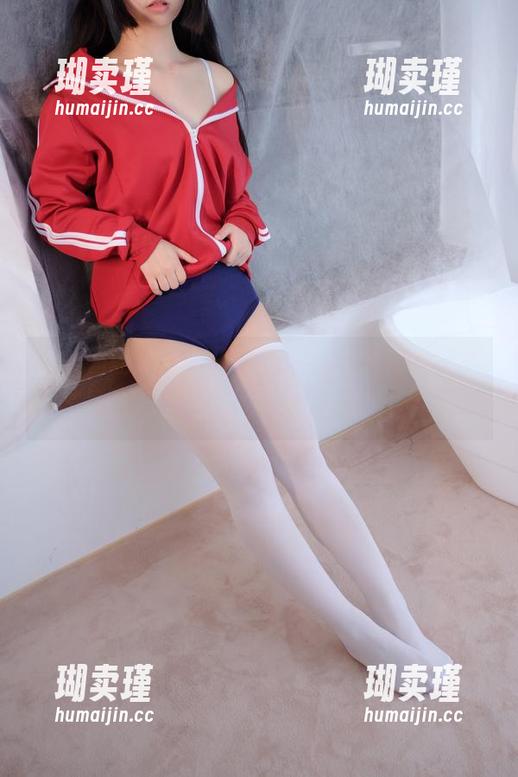 森萝财团最新佳作，猫系少女冷冷的眼神，结果我却心里一片火热。
