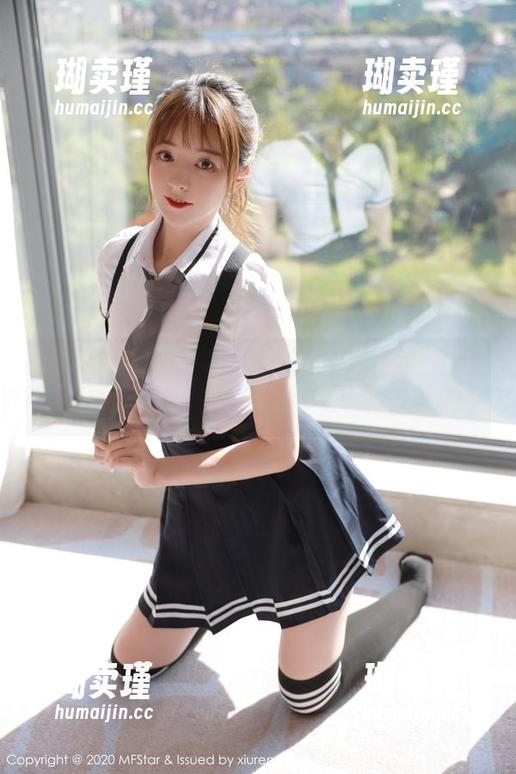 模范学院-婠婠么 模范学院 - 婠婠么的黑白图包,实在是好奇这种单色怎么能玩出这么多姿态。