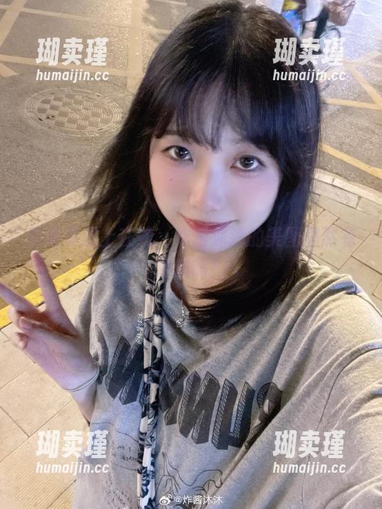 当秘书遇上在线，炸酱沐沐的美图居然有点料啊！